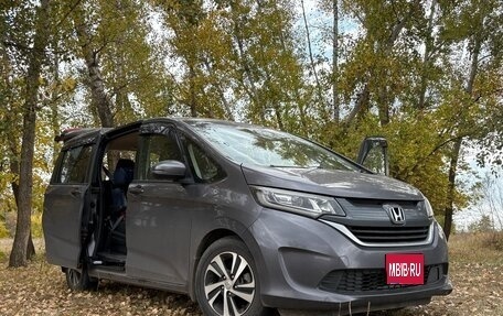 Honda Freed II, 2019 год, 1 580 000 рублей, 1 фотография