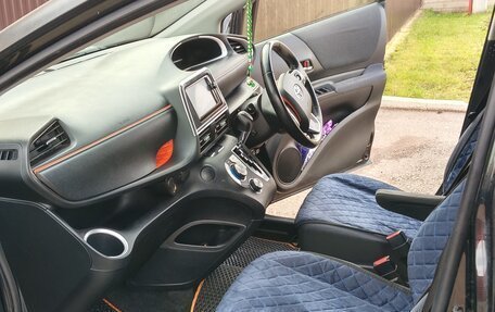 Toyota Sienta II, 2015 год, 8 фотография