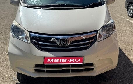 Honda Freed I, 2012 год, 1 275 000 рублей, 1 фотография