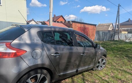 Renault Megane III, 2011 год, 800 000 рублей, 2 фотография