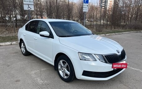 Skoda Octavia, 2018 год, 1 290 000 рублей, 3 фотография
