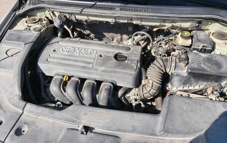 Toyota Avensis III рестайлинг, 2004 год, 800 000 рублей, 9 фотография