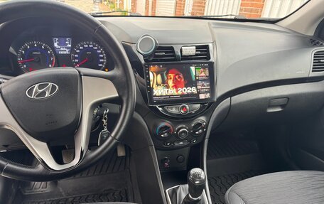 Hyundai Solaris II рестайлинг, 2014 год, 728 000 рублей, 9 фотография