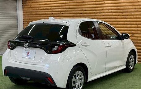 Toyota Yaris, 2023 год, 885 000 рублей, 7 фотография