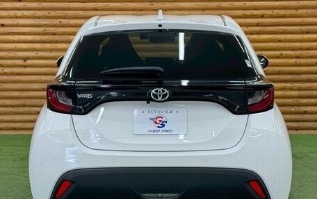 Toyota Yaris, 2023 год, 885 000 рублей, 6 фотография