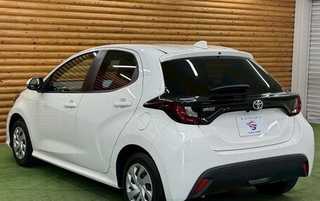 Toyota Yaris, 2023 год, 885 000 рублей, 5 фотография