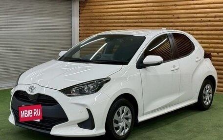 Toyota Yaris, 2023 год, 885 000 рублей, 3 фотография