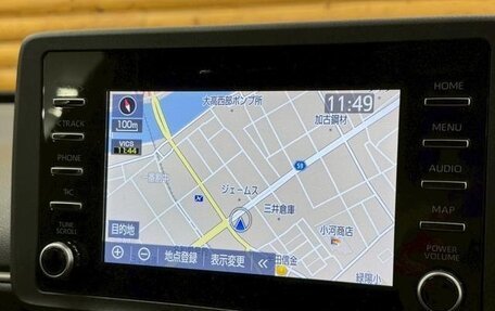 Toyota Yaris, 2023 год, 885 000 рублей, 17 фотография