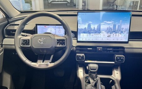 Toyota RAV4, 2026 год, 4 790 000 рублей, 17 фотография