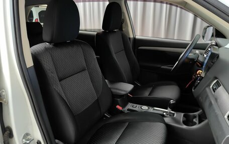 Mitsubishi Outlander III рестайлинг 3, 2012 год, 1 228 000 рублей, 7 фотография