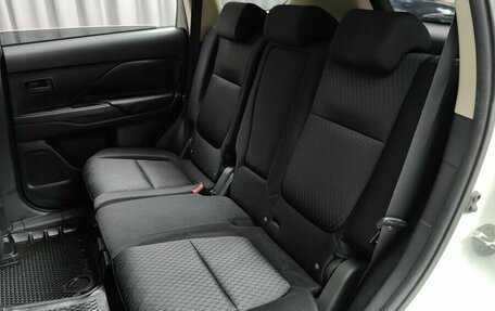 Mitsubishi Outlander III рестайлинг 3, 2012 год, 1 228 000 рублей, 8 фотография