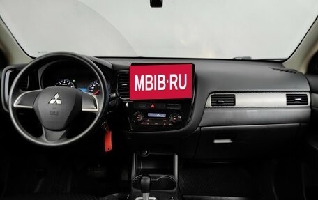 Mitsubishi Outlander III рестайлинг 3, 2012 год, 1 228 000 рублей, 12 фотография