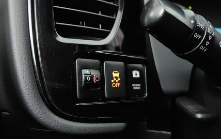 Mitsubishi Outlander III рестайлинг 3, 2012 год, 1 228 000 рублей, 22 фотография