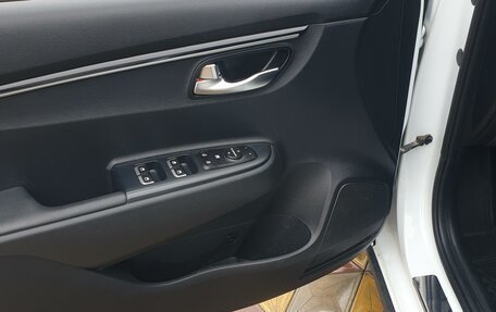 KIA Rio IV, 2019 год, 1 750 000 рублей, 11 фотография