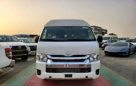 Toyota HiAce H200, 2026 год, 4 500 000 рублей, 3 фотография