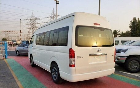 Toyota HiAce H200, 2026 год, 4 500 000 рублей, 2 фотография