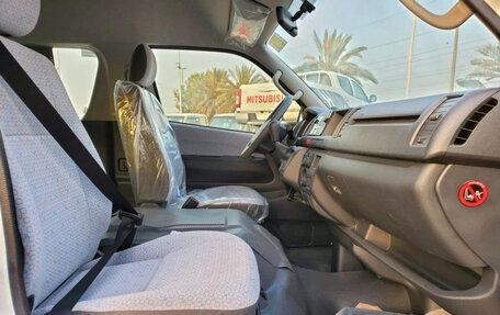 Toyota HiAce H200, 2026 год, 4 500 000 рублей, 12 фотография