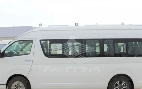 Toyota HiAce H200, 2025 год, 4 500 000 рублей, 2 фотография