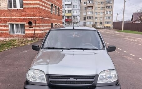 Chevrolet Niva I рестайлинг, 2005 год, 350 000 рублей, 3 фотография