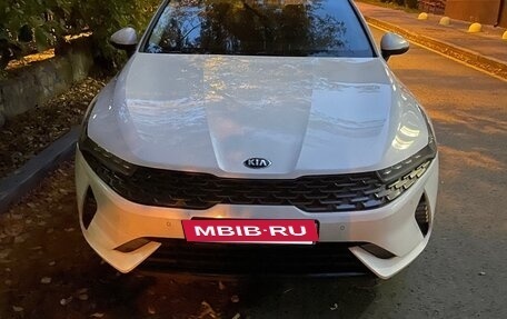 KIA K5, 2020 год, 2 300 000 рублей, 4 фотография