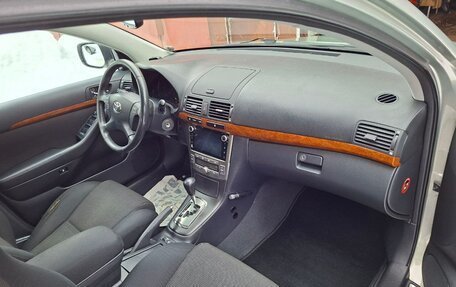 Toyota Avensis III рестайлинг, 2007 год, 850 000 рублей, 5 фотография