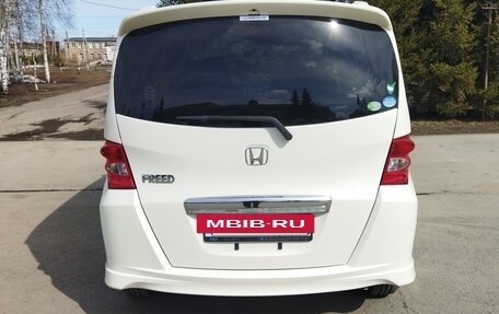 Honda Freed I, 2009 год, 950 000 рублей, 4 фотография