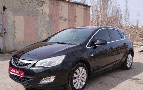 Opel Astra J, 2011 год, 1 050 000 рублей, 1 фотография