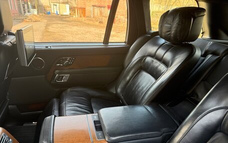 Land Rover Range Rover IV рестайлинг, 2018 год, 5 950 000 рублей, 7 фотография