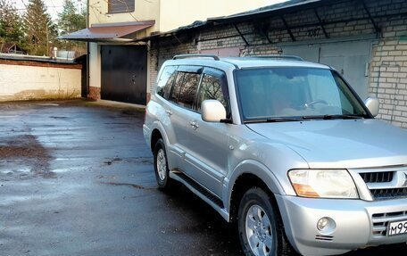 Mitsubishi Pajero III рестайлинг, 2003 год, 1 000 000 рублей, 2 фотография