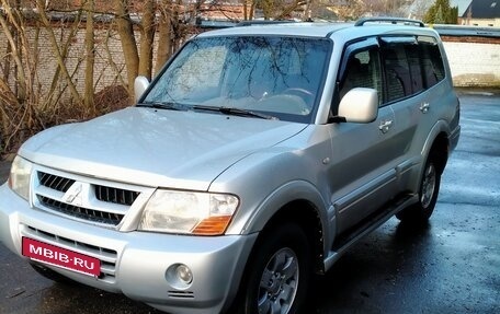 Mitsubishi Pajero III рестайлинг, 2003 год, 1 000 000 рублей, 3 фотография