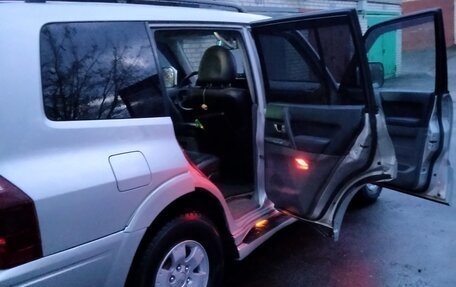 Mitsubishi Pajero III рестайлинг, 2003 год, 1 000 000 рублей, 7 фотография