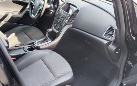 Opel Astra J, 2011 год, 1 050 000 рублей, 12 фотография