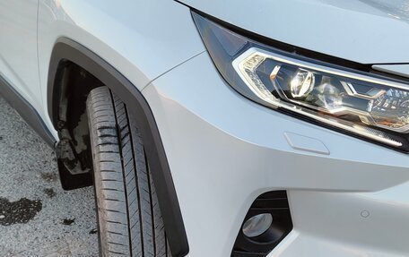 Toyota RAV4, 2021 год, 3 950 000 рублей, 8 фотография