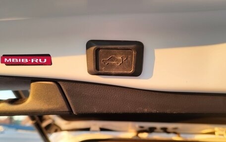 Toyota RAV4, 2021 год, 3 950 000 рублей, 15 фотография