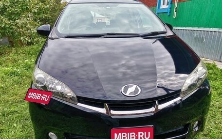 Toyota Wish II, 2012 год, 1 440 000 рублей, 2 фотография