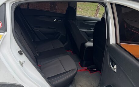 KIA Rio IV, 2022 год, 1 300 000 рублей, 6 фотография