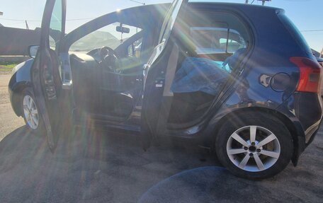 Toyota Yaris III рестайлинг, 2008 год, 500 000 рублей, 4 фотография