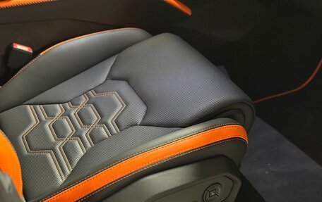 Lamborghini Urus I, 2025 год, 39 000 000 рублей, 32 фотография