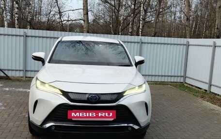 Toyota Harrier, 2020 год, 4 099 000 рублей, 3 фотография