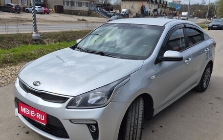 KIA Rio IV, 2017 год, 1 000 000 рублей, 1 фотография