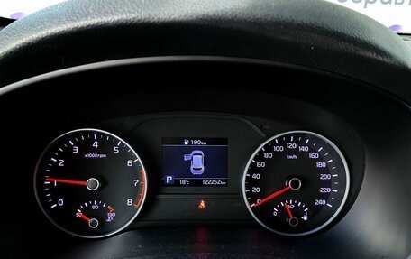 KIA Sportage IV рестайлинг, 2019 год, 2 200 000 рублей, 15 фотография