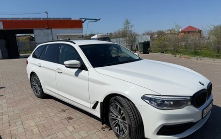 BMW 5 серия, 2019 год, 2 600 000 рублей, 2 фотография