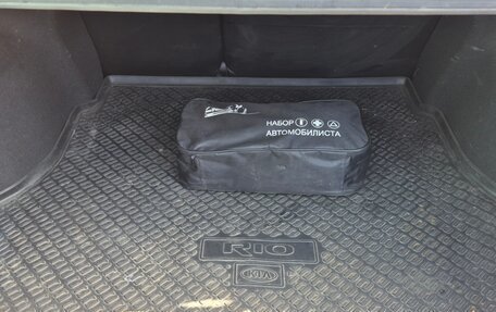 KIA Rio IV, 2017 год, 1 000 000 рублей, 24 фотография