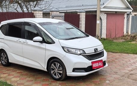 Honda Freed II, 2020 год, 2 000 000 рублей, 2 фотография
