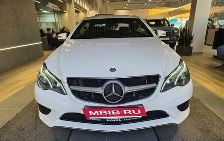 Mercedes-Benz E-Класс, 2015 год, 2 300 000 рублей, 3 фотография