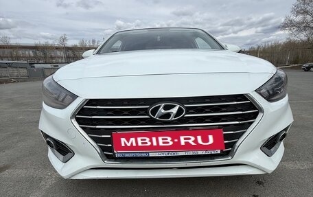 Hyundai Solaris II рестайлинг, 2017 год, 1 450 000 рублей, 1 фотография