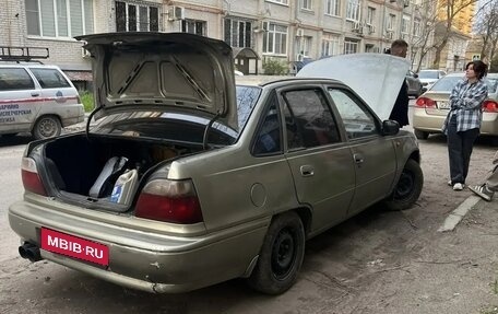 Daewoo Nexia I рестайлинг, 2004 год, 115 000 рублей, 1 фотография