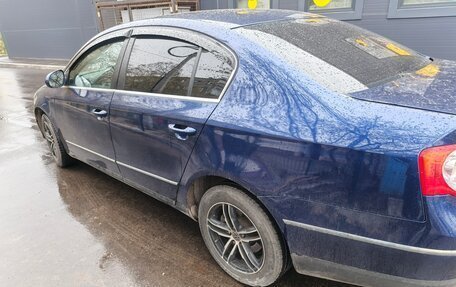 Volkswagen Passat B6, 2005 год, 550 000 рублей, 3 фотография
