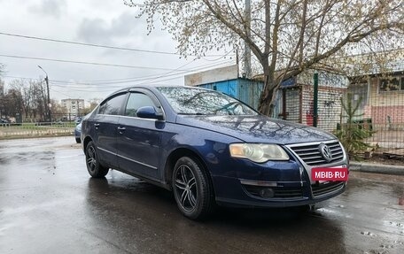 Volkswagen Passat B6, 2005 год, 550 000 рублей, 2 фотография