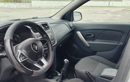 Renault Logan II, 2019 год, 12 фотография